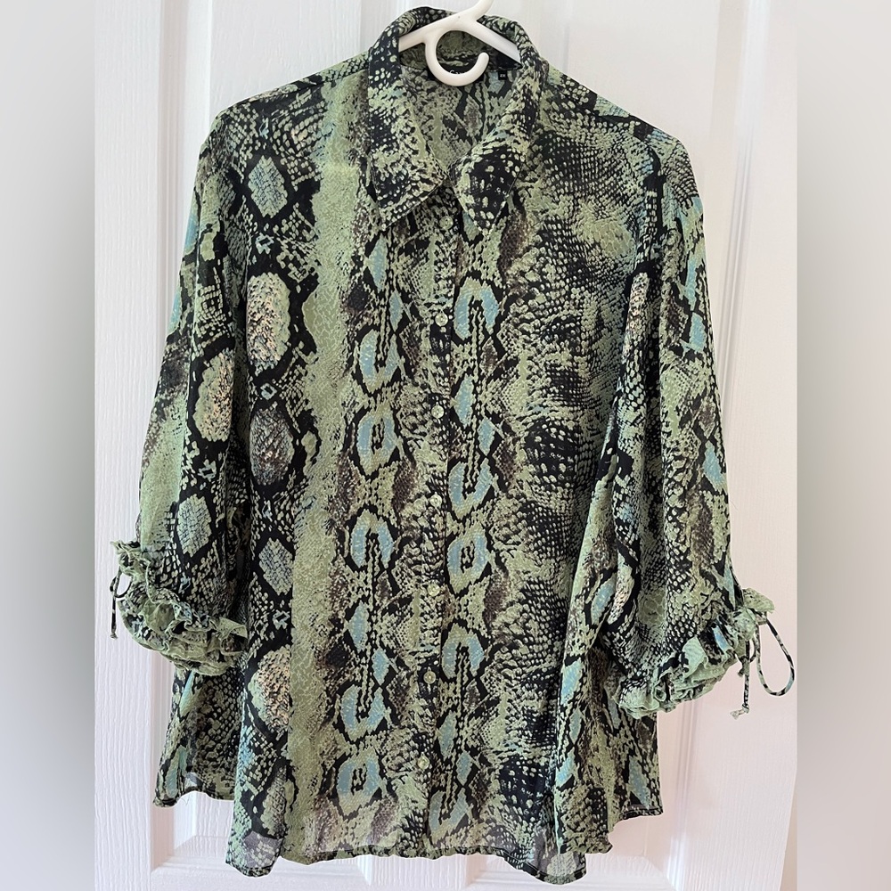 Le Caviar Women’s Snake Pattern Top - Size 2XL